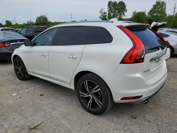 YV449MRS7H2026756 2017 VOLVO XC60 - Image 2