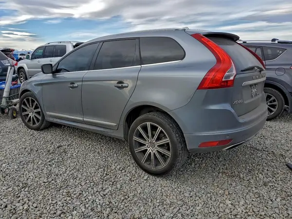 YV449MRU0H2134217 2017 VOLVO XC60 - Image 2