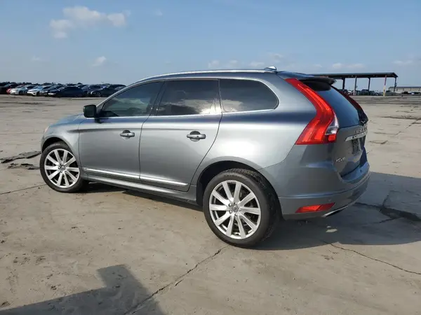 YV449MRU0H2142706 2017 VOLVO XC60 - Image 2
