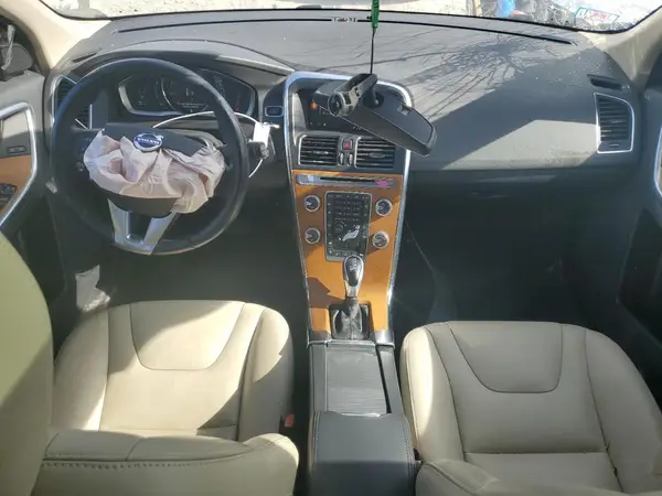 YV449MRU0H2225486 2017 VOLVO XC60 - Image 8