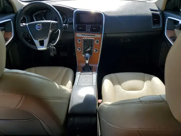 YV449MRU1H2017438 2017 VOLVO XC60 - Image 8