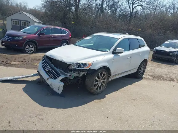 YV449MRU2H2006173 2017 VOLVO XC60 - Image 2