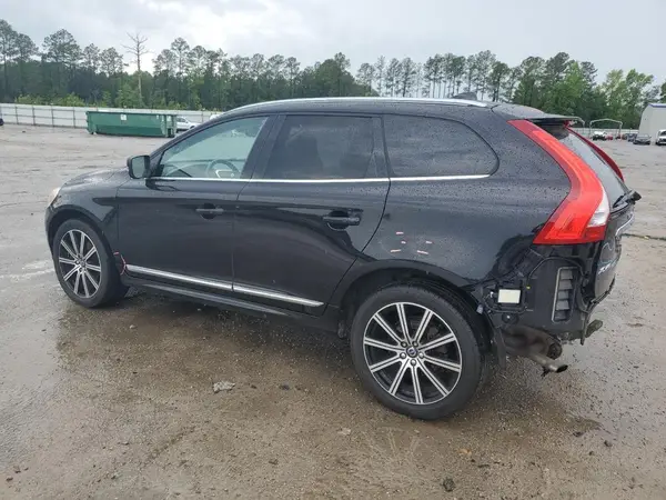 YV449MRU2H2122487 2017 VOLVO XC60 - Image 2