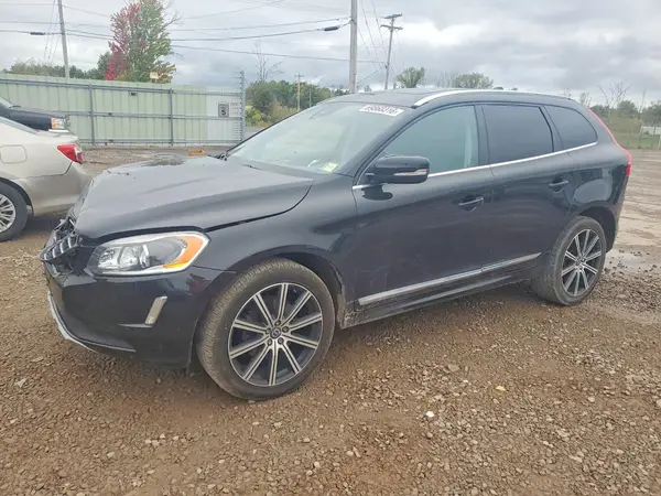 YV449MRU3H2029008 2017 VOLVO XC60 - Image 1