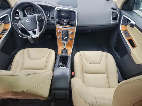 YV449MRU4H2225491 2017 VOLVO XC60 - Image 8