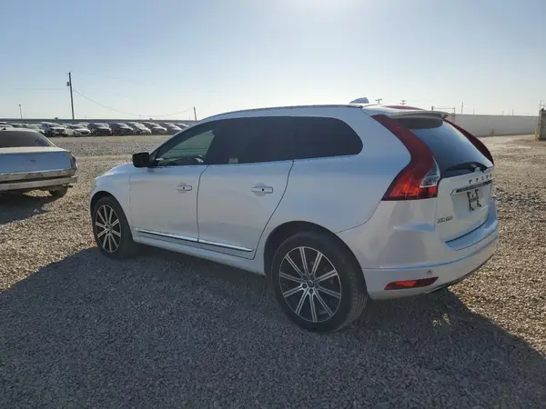 YV449MRU5H2125402 2017 VOLVO XC60 - Image 2