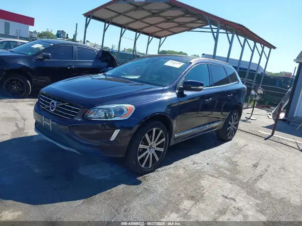 YV449MRU6H2125683 2017 VOLVO XC60 - Image 2