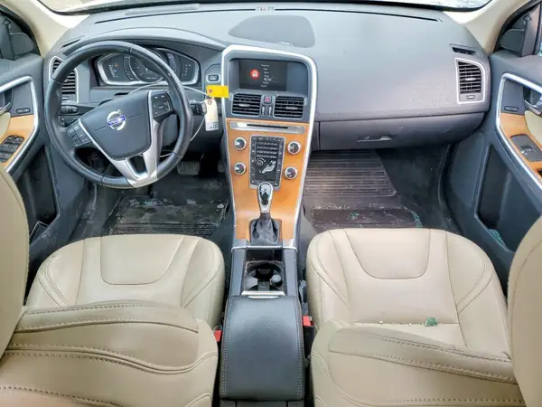 YV449MRU6H2136604 2017 VOLVO XC60 - Image 8