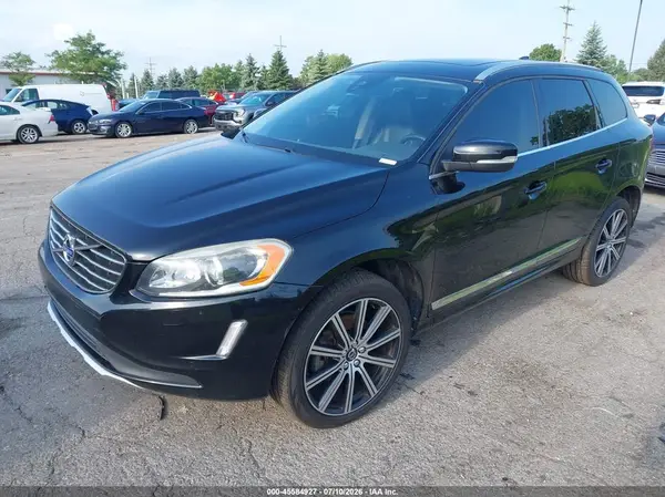 YV449MRU7H2009392 2017 VOLVO XC60 - Image 2