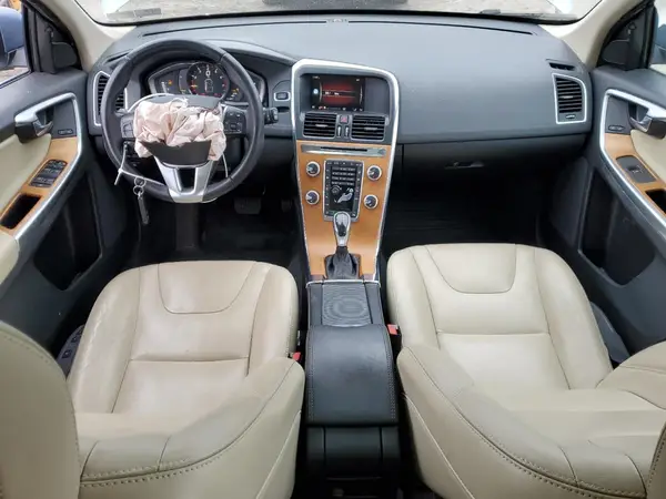 YV449MRU7H2212461 2017 VOLVO XC60 - Image 8