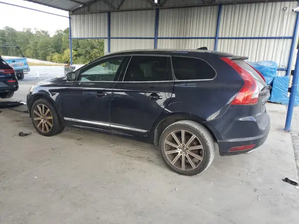 YV449MRU8H2125748 2017 VOLVO XC60 - Image 2