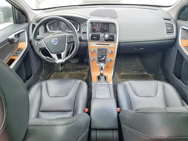 YV449MRU8H2216292 2017 VOLVO XC60 - Image 8