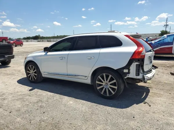 YV449MRU9H2009703 2017 VOLVO XC60 - Image 2