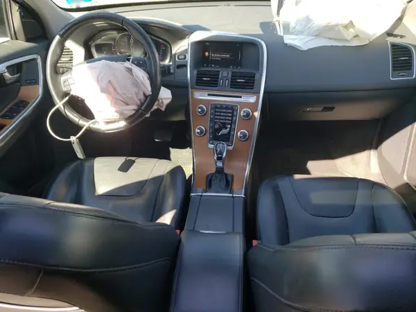 YV449MRU9H2094431 2017 VOLVO XC60 - Image 8
