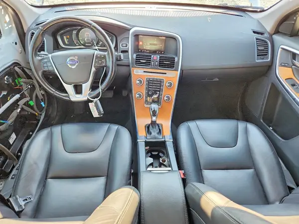 YV449MRU9H2122678 2017 VOLVO XC60 - Image 8