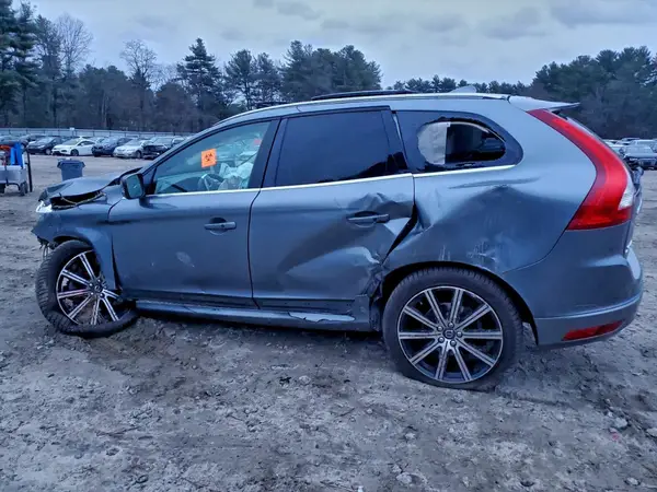 YV449MRU9H2181620 2017 VOLVO XC60 - Image 2