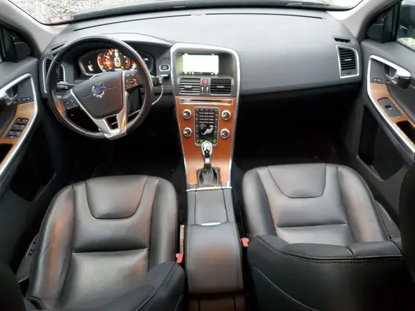 YV449MRUXH2010701 2017 VOLVO XC60 - Image 8