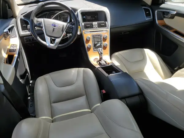 YV449MRUXH2126030 2017 VOLVO XC60 - Image 7