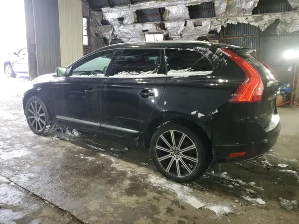 YV449MRUXH2216150 2017 VOLVO XC60 - Image 2