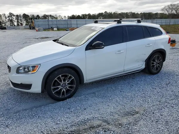 YV4612HK2G1004819 2016 VOLVO V60 - Image 1
