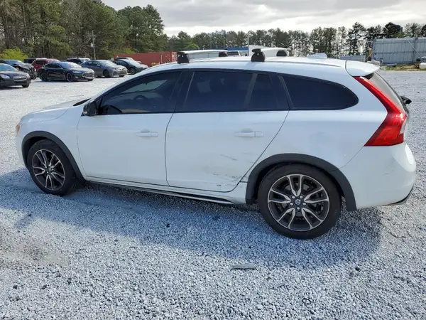 YV4612HK2G1004819 2016 VOLVO V60 - Image 2