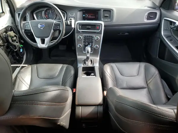 YV4612HK2G1005209 2016 VOLVO V60 - Image 8