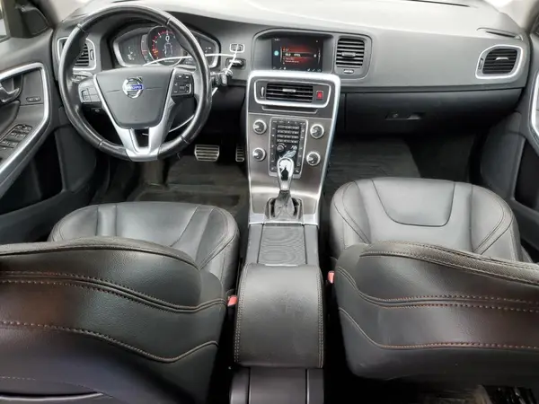 YV4612HK6G1007481 2016 VOLVO V60 - Image 8