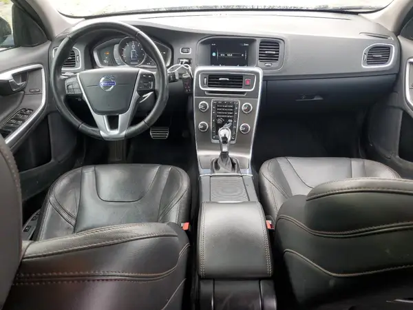 YV4612HK6G1016486 2016 VOLVO V60 - Image 8