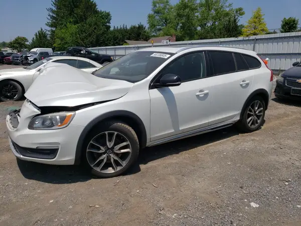 YV4612HK8G1007028 2016 VOLVO V60 - Image 1