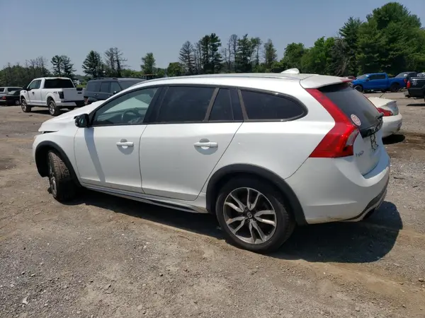 YV4612HK8G1007028 2016 VOLVO V60 - Image 2