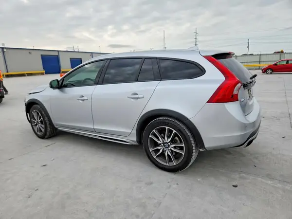 YV4612HM3G1008136 2016 VOLVO V60 - Image 2