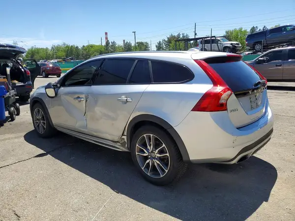 YV4612HM6G1003397 2016 VOLVO V60 - Image 2
