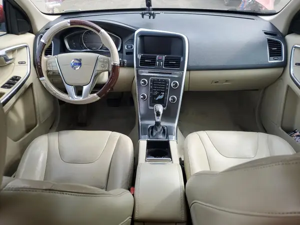 YV4612RK0G2781900 2016 VOLVO XC60 - Image 8