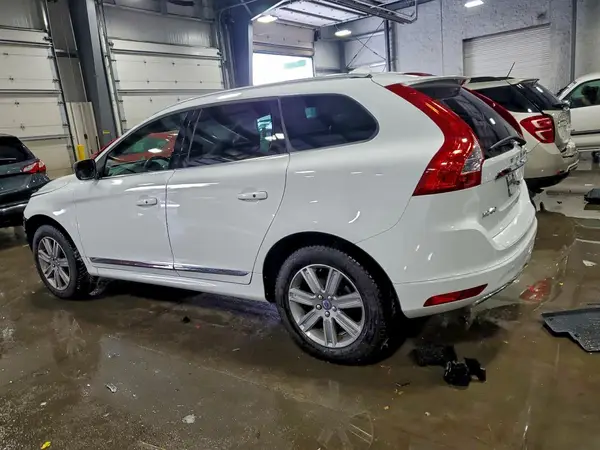 YV4612RK0G2789897 2016 VOLVO XC60 - Image 2