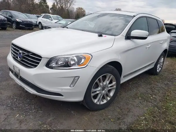 YV4612RK0G2805919 2016 VOLVO XC60 - Image 2