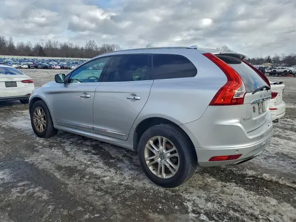 YV4612RK0G2830657 2016 VOLVO XC60 - Image 2