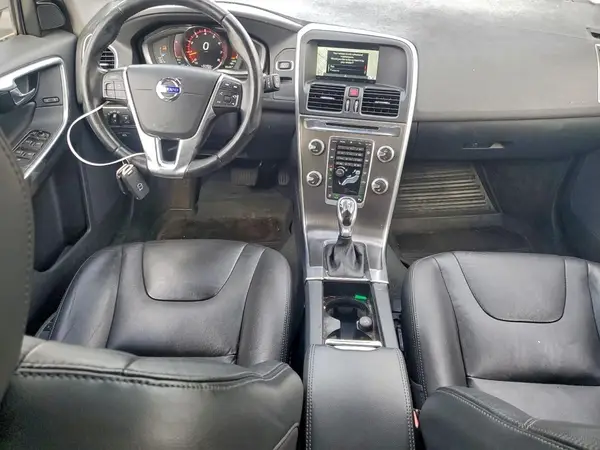 YV4612RK0G2830657 2016 VOLVO XC60 - Image 8