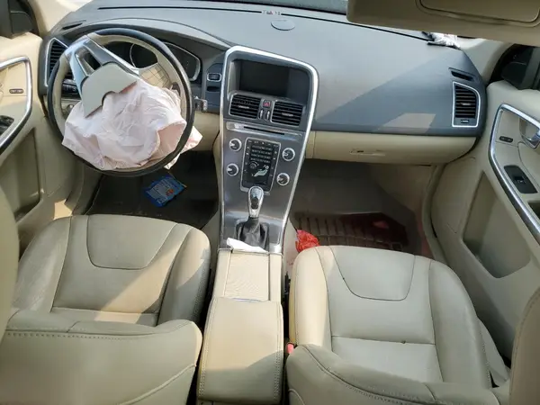 YV4612RK0G2832277 2016 VOLVO XC60 - Image 8