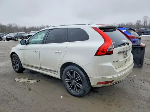 YV4612RK0G2867384 2016 VOLVO XC60 - Image 2