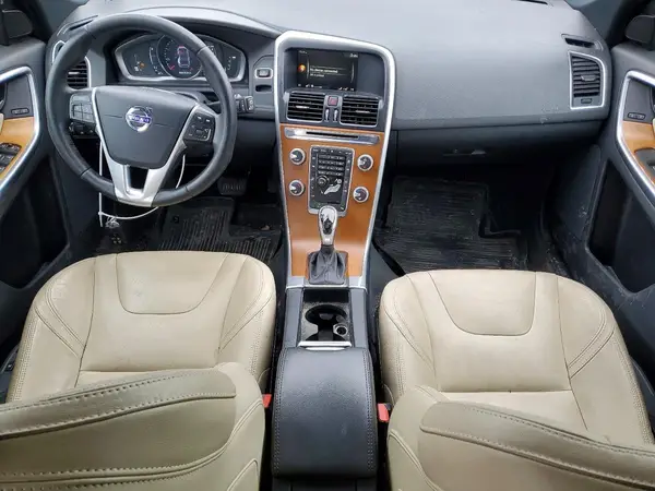 YV4612RK0G2867384 2016 VOLVO XC60 - Image 8