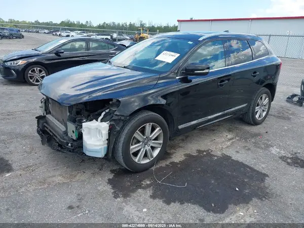 YV4612RK1G2788984 2016 VOLVO XC60 - Image 2
