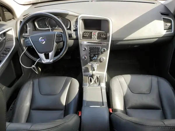 YV4612RK1G2813530 2016 VOLVO XC60 - Image 8