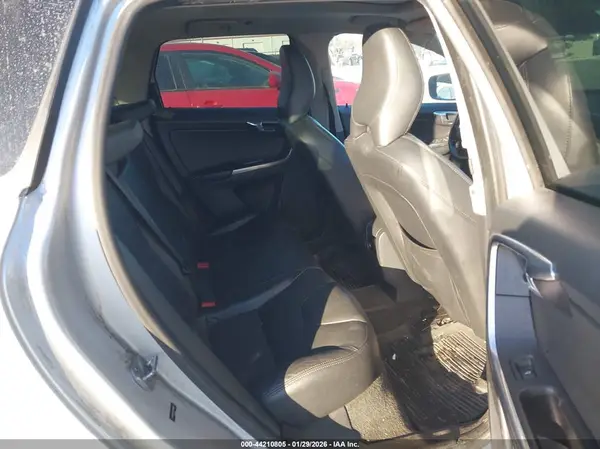 YV4612RK1G2818193 2016 VOLVO XC60 - Image 8