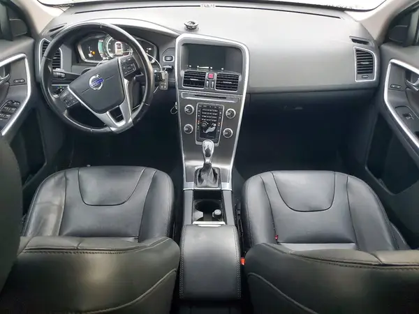 YV4612RK1G2829291 2016 VOLVO XC60 - Image 8