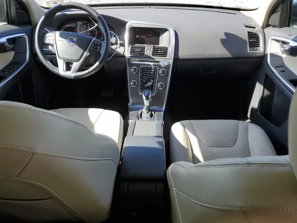 YV4612RK1G2844602 2016 VOLVO XC60 - Image 8