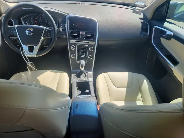 YV4612RK1G2852344 2016 VOLVO XC60 - Image 8