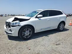 YV4612RK1G2864610 2016 VOLVO XC60
