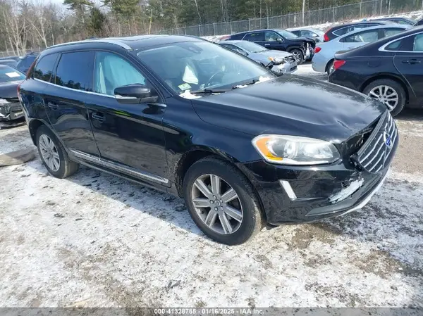 YV4612RK2G2787911 2016 VOLVO XC60 - Image 1