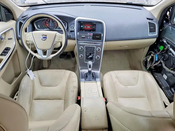 YV4612RK2G2807851 2016 VOLVO XC60 - Image 8