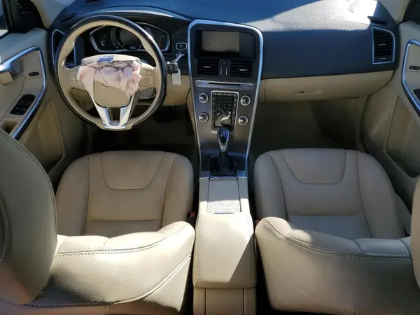 YV4612RK2G2820311 2016 VOLVO XC60 - Image 8